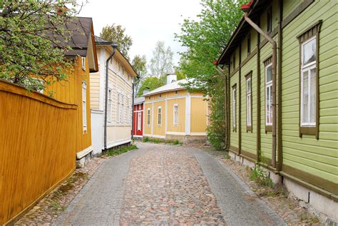 The wooden towns of Finland .